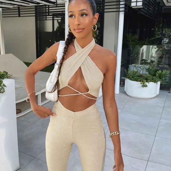 RIBBED BEIGE CO-ORD SET FLARED PANT+ CROP TOP 2 PC - Picture 2 of 10